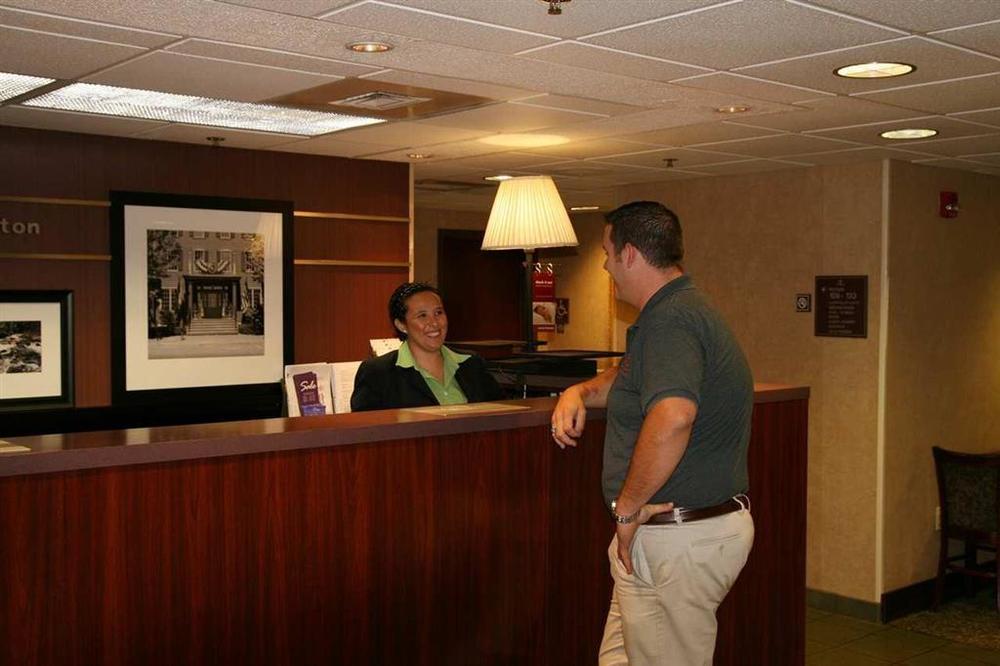 Hampton Inn Flemington Interior foto