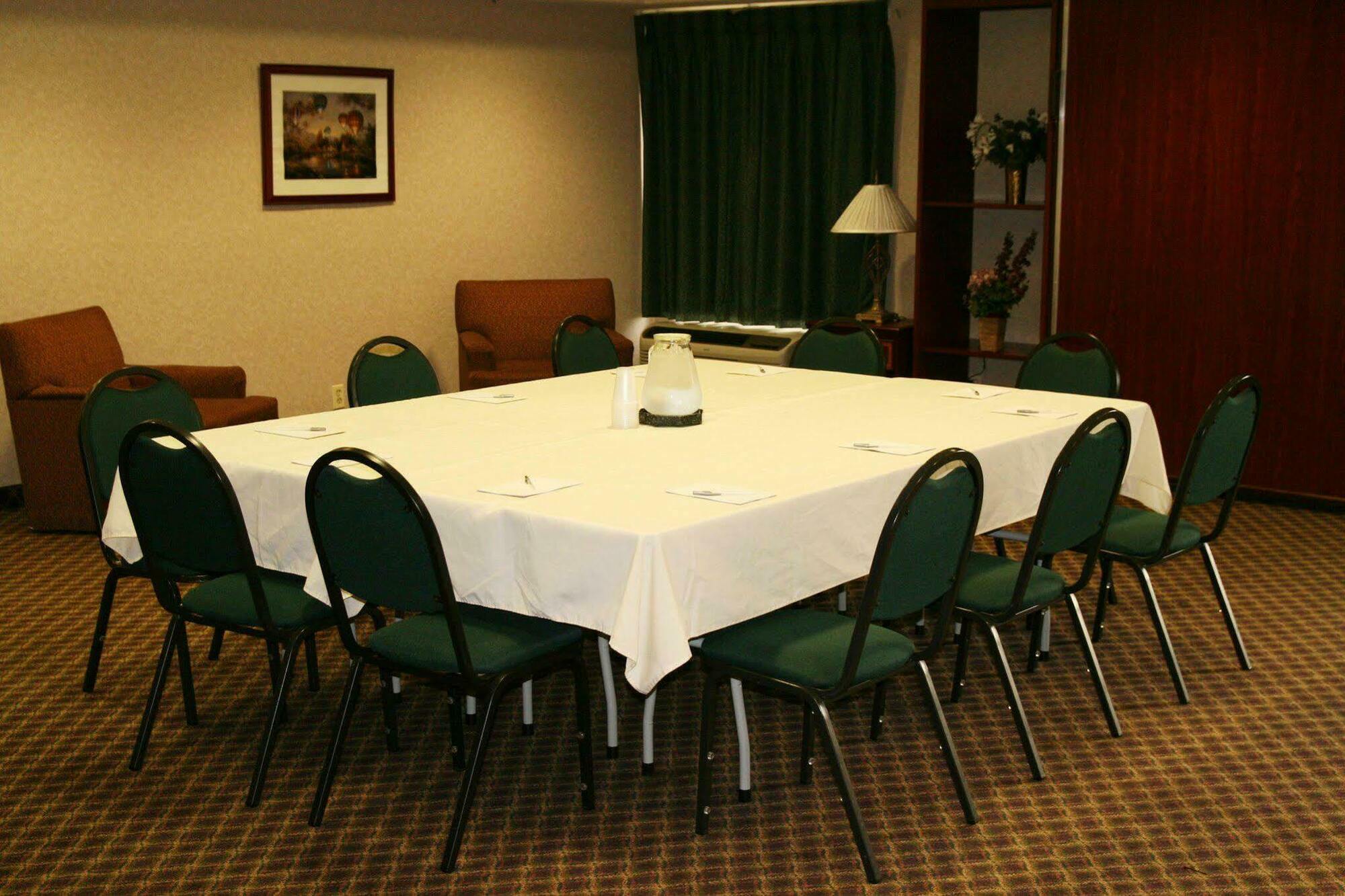 Hampton Inn Flemington Facilități foto